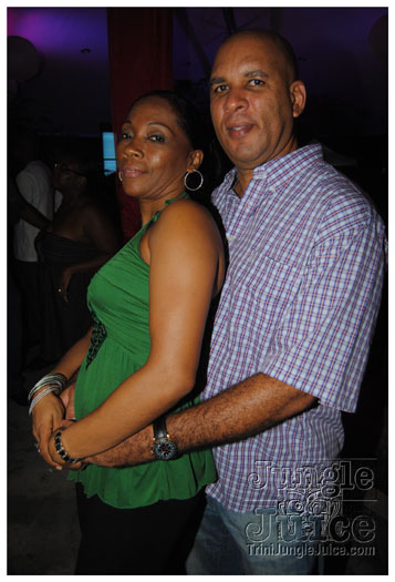 oasis_band_launch_2012-120