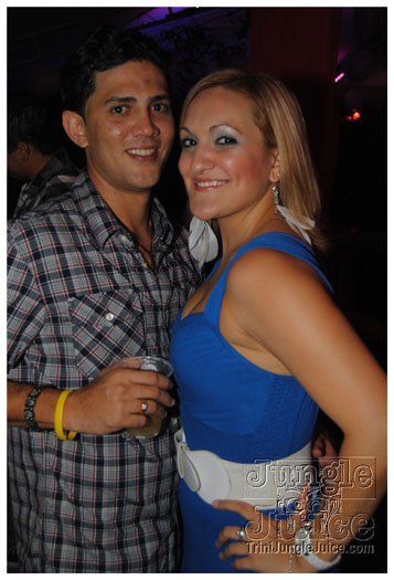 oasis_band_launch_2012-127