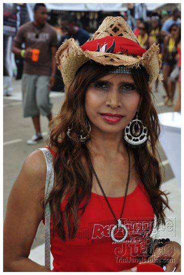 pan_semi_finals_2011_pt1-005