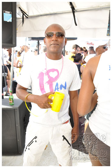 pan_semi_finals_2011_pt1-045