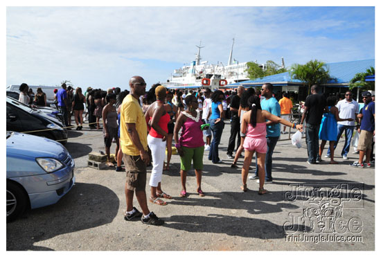 silent_morning_trini_2011-001