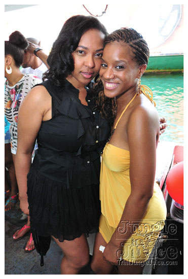 silent_morning_trini_2011-023