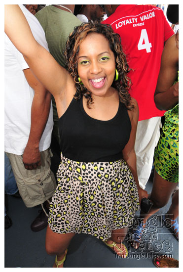 silent_morning_trini_2011-065