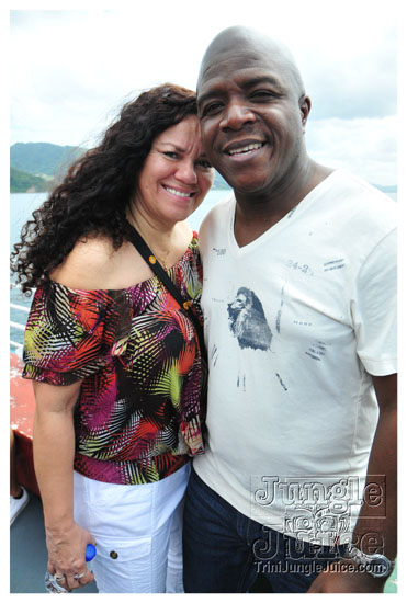 silent_morning_trini_2011-079