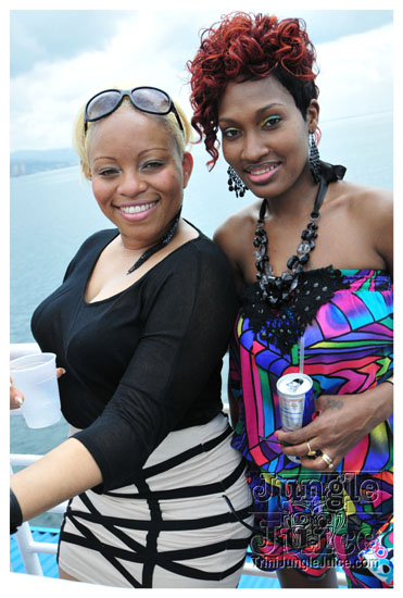 silent_morning_trini_2011-088