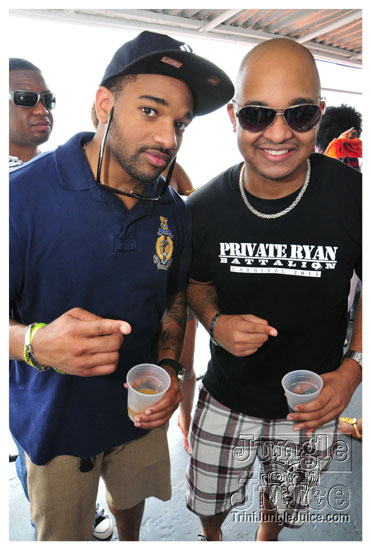 silent_morning_trini_2011-109