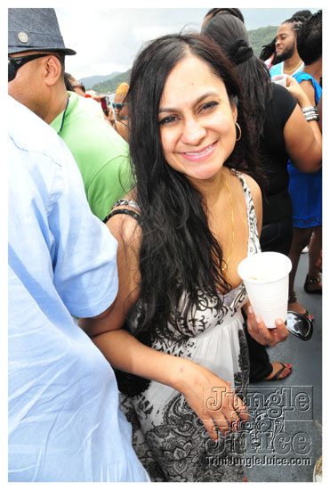 silent_morning_trini_2011-131