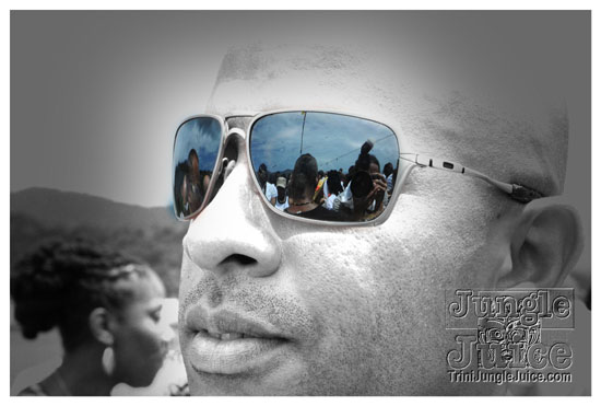 silent_morning_trini_2011-153