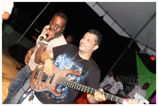 soca_on_the_ave_feb12-070