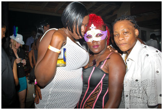 spooky_tobago_oct29-074