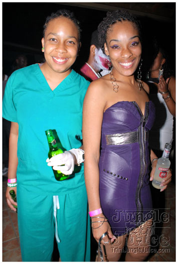 spooky_tobago_oct29-084