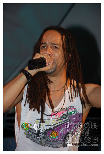 tribe_ice_jan8_2011-089