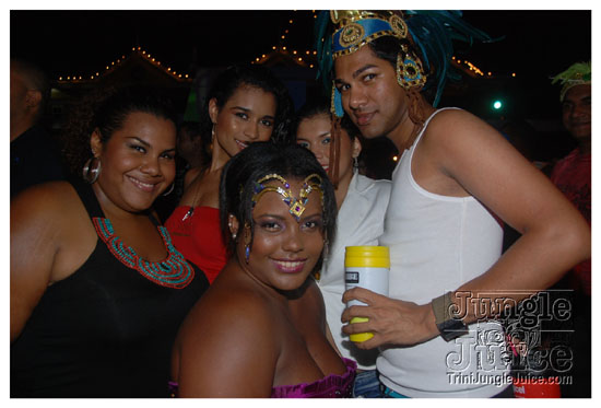 tribe_las_lap_2011_mar29-080