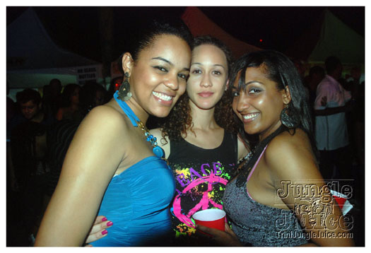 tribe_oink_dec10-012