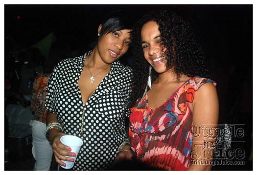 tribe_oink_dec10-031