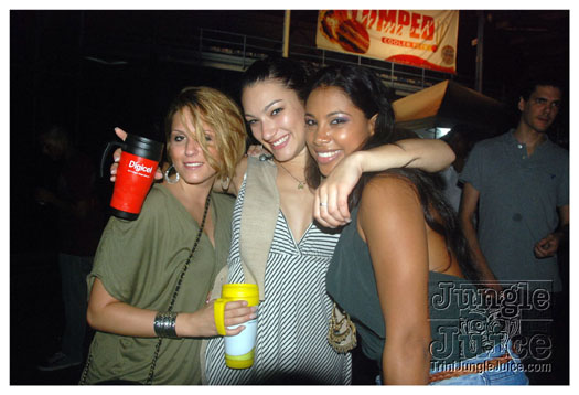 tribe_oink_dec10-039