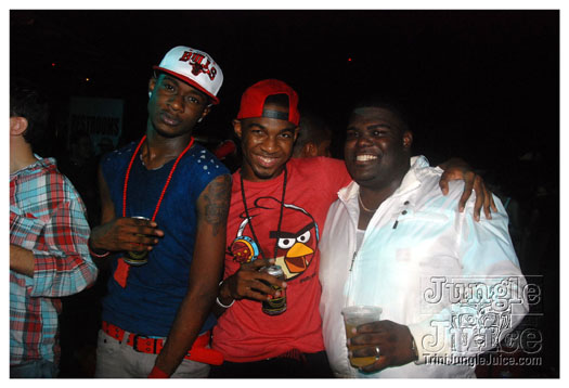 tribe_oink_dec10-048