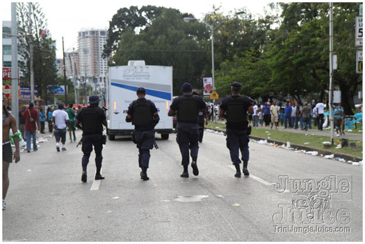 trini_carnival_2011_extras-004