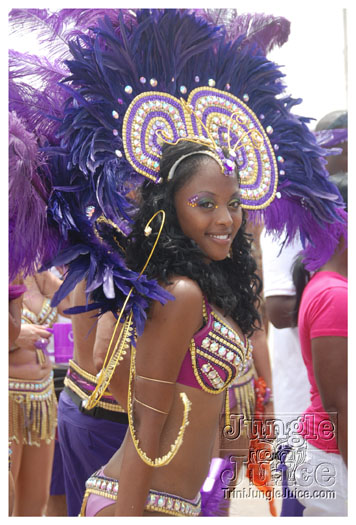 trini_carnival_2011_extras-010