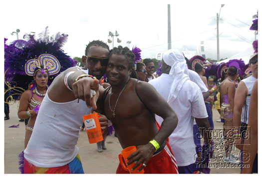 trini_carnival_2011_extras-019