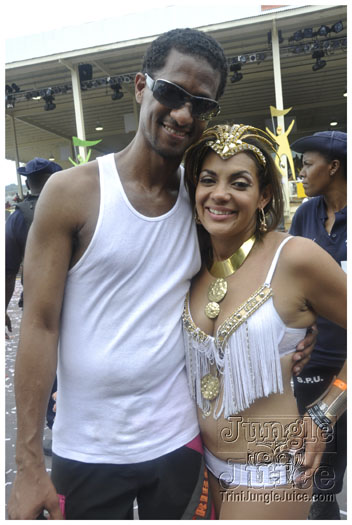 trini_carnival_2011_extras-032