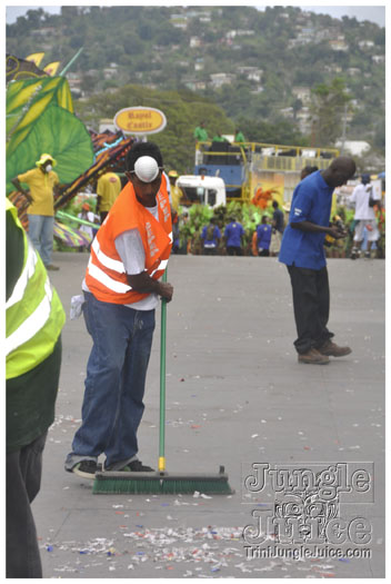 trini_carnival_2011_extras-033