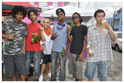 trini_carnival_2011_extras-059