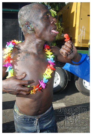 whyte_angels_jouvert_2011-008