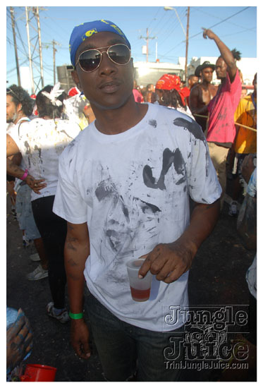 whyte_angels_jouvert_2011-029