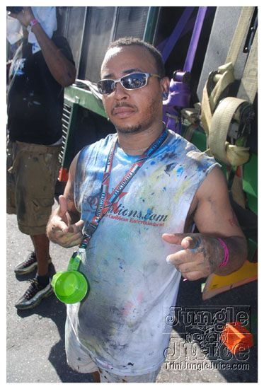 whyte_angels_jouvert_2011-082