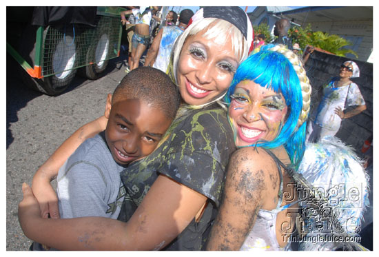 whyte_angels_jouvert_2011-085