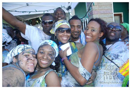 whyte_angels_jouvert_2011-095