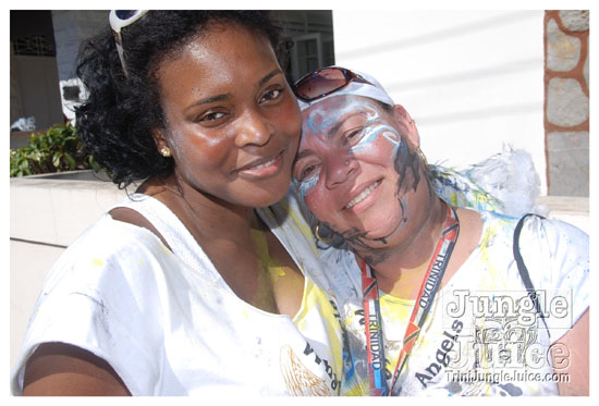 whyte_angels_jouvert_2011-113