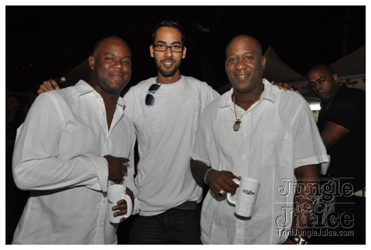 wicked_in_white_2011-005