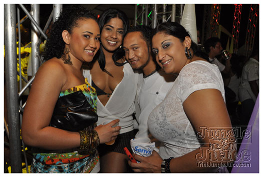 wicked_in_white_2011-031