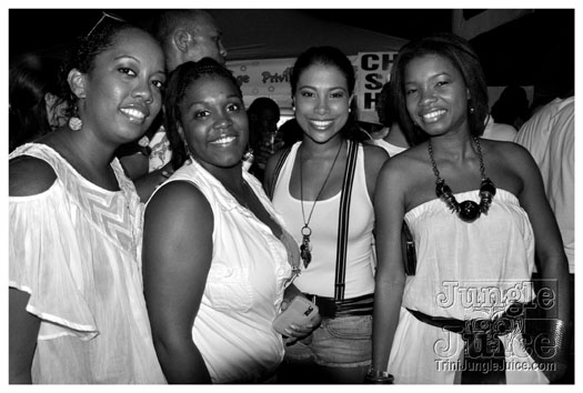 wicked_in_white_2011-038