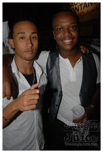 wicked_in_white_2011-051