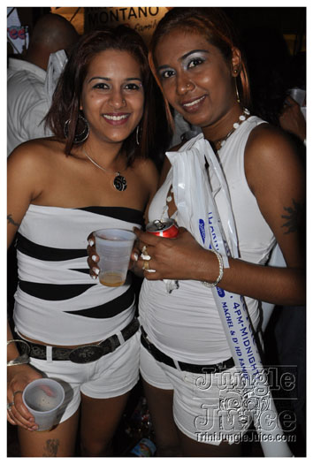 wicked_in_white_2011-089