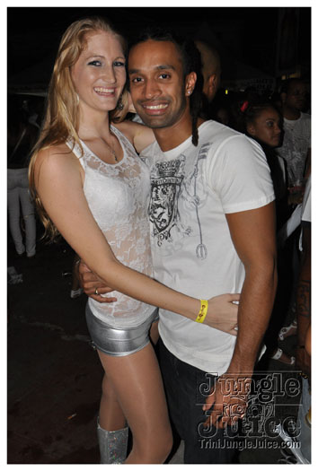 wicked_in_white_2011-091