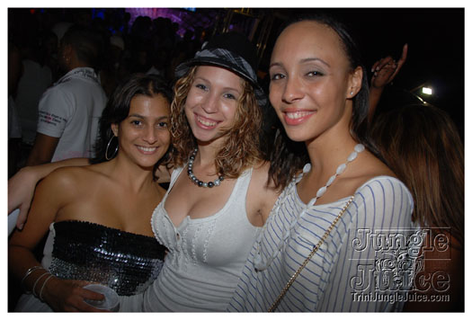 wicked_in_white_2011-092