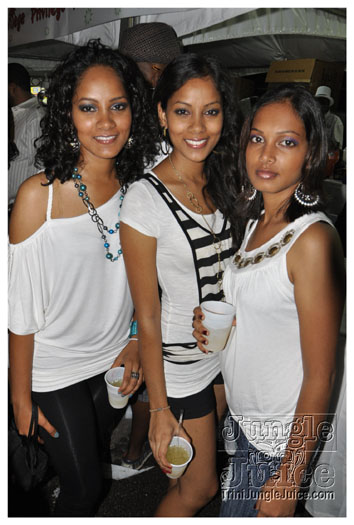 wicked_in_white_2011-118