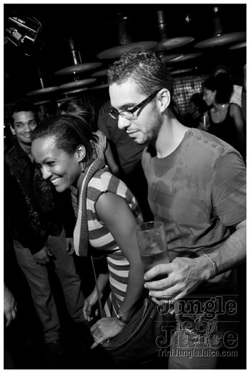 cuchi_la_la_2011_dec10-035