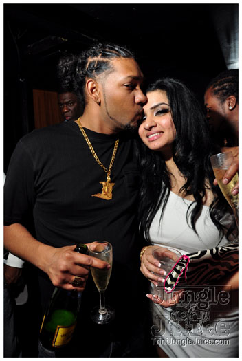 cuchi_la_la_2011_dec10-036