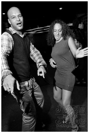 cuchi_la_la_2011_dec10-050