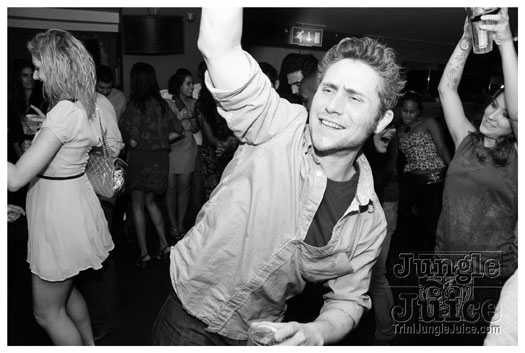 de_warm_up_session_2011-047