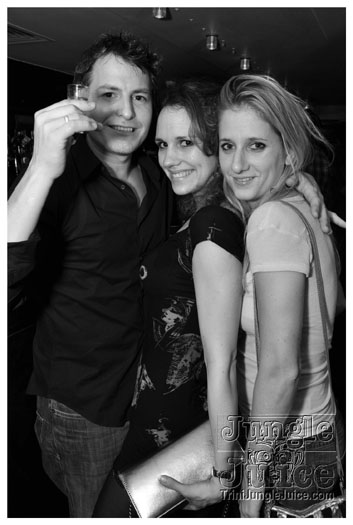 de_warm_up_session_2011-055