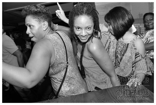 de_warm_up_session_2011-075