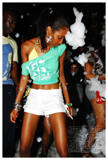 poison_wet_fete_2011-091