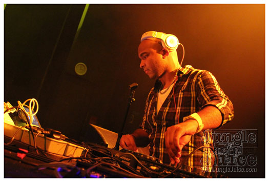 poisonuk_international_dj_splash_aug27-048