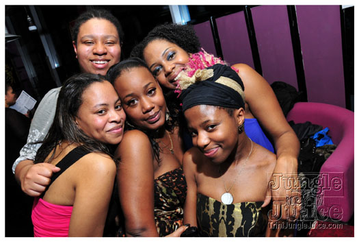 so_seductive_2011_jan7-091